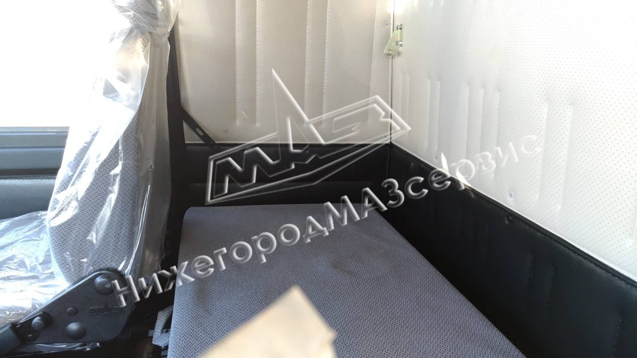 обшивка двери маз